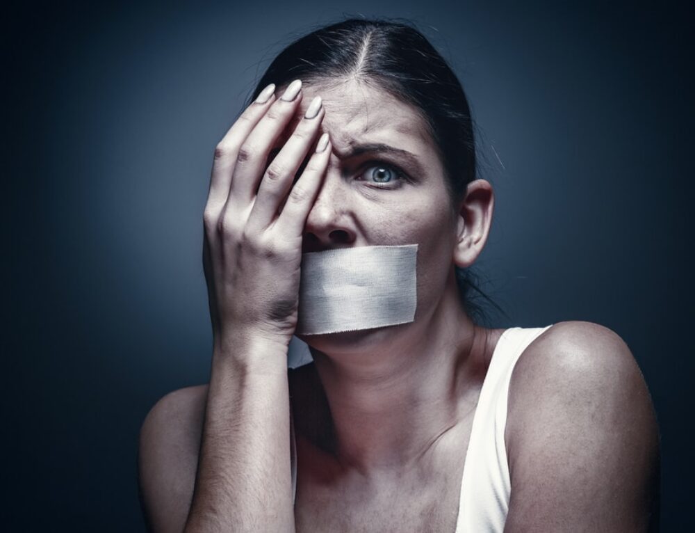 Why does my mind go blank when talking with others? Anxietynomore
